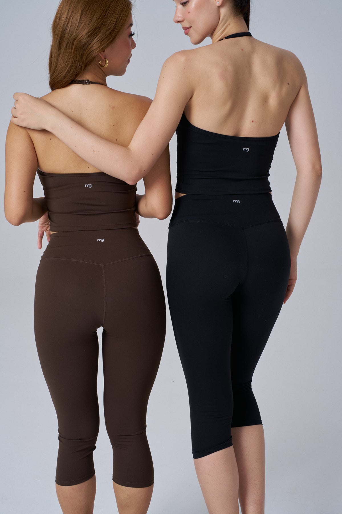 Everyday Sculpt Capri Leggings | Black