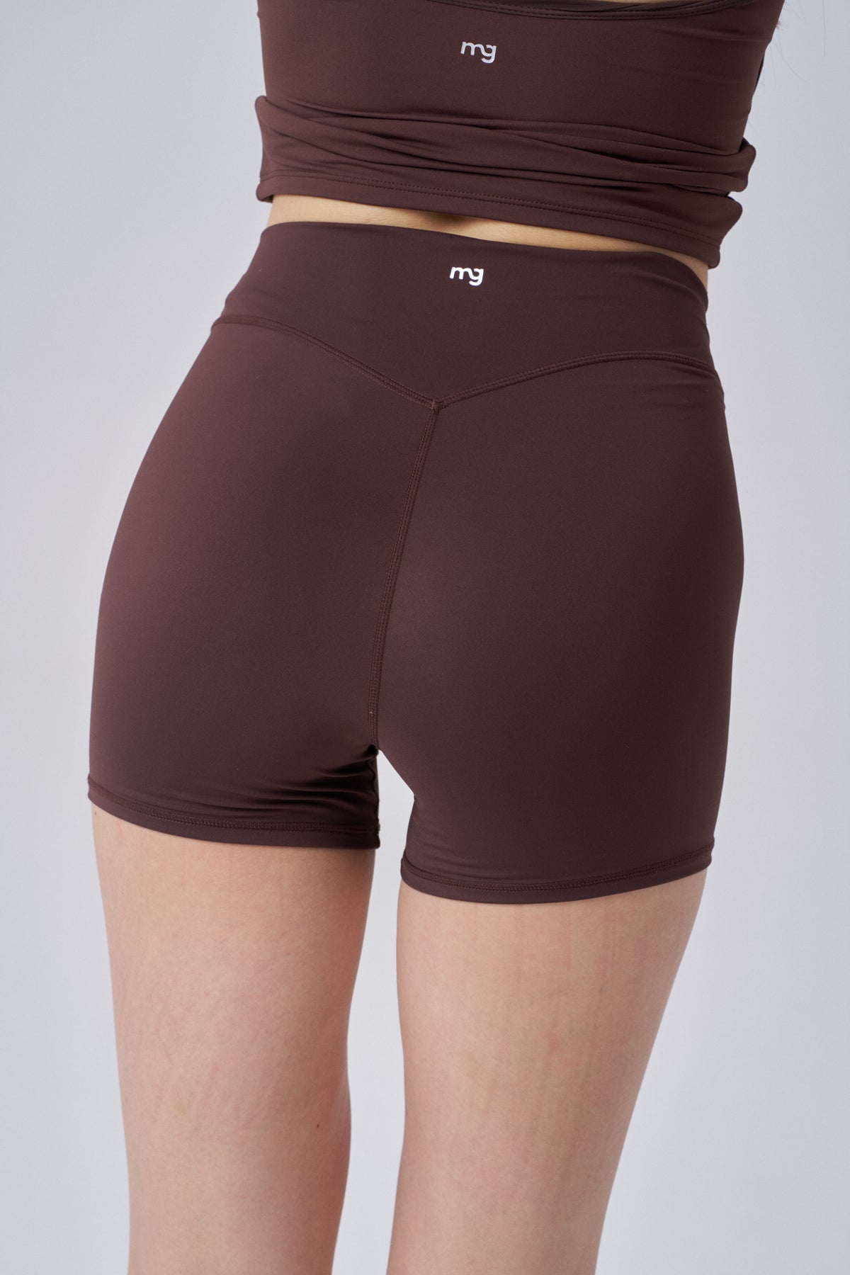 Breathless Biker Shorts 4" | Dark Choco
